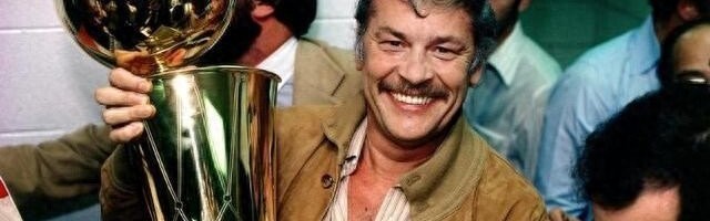 开云体育-79年老巴斯6700万收购湖人，如今卖了值多少钱？网友：难以置信|科比·布莱恩特|詹姆斯|总冠军|NBA|斯坦利-约翰逊_新浪体育_新浪新闻