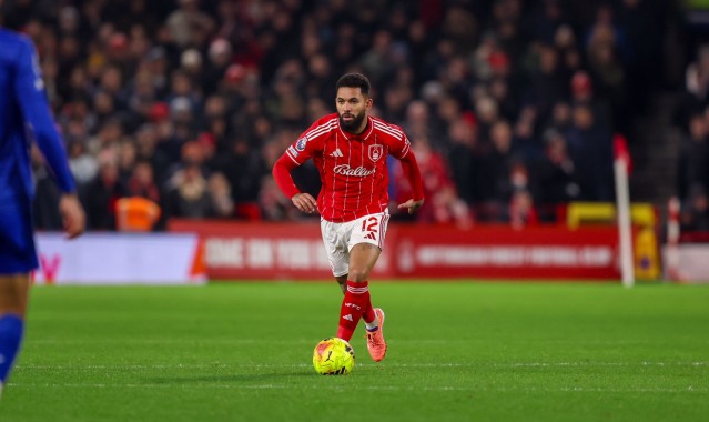 记者：道格拉斯·路易斯同意租借回维拉，转会正式流程已开启