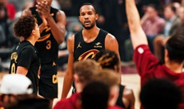 开云体育官网-杰伦-泰森22分 NBA骑士113-109活塞 杰伦-杜伦24分