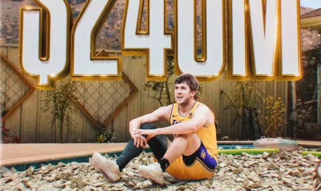 开云APP-5年2.4亿！里夫斯值顶薪吗？字母哥也要来湖人？