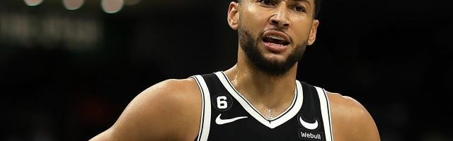 开云体育-【观察】每上2分钟就输1分 西蒙斯开季三战有多糟？