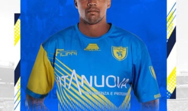 官方：道格拉斯-科斯塔自由转会加盟意丁俱乐部切沃