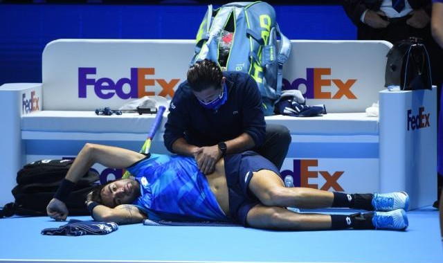 开云入口-贝雷蒂尼伤退送兹维列夫首胜 辛纳或提前登场？