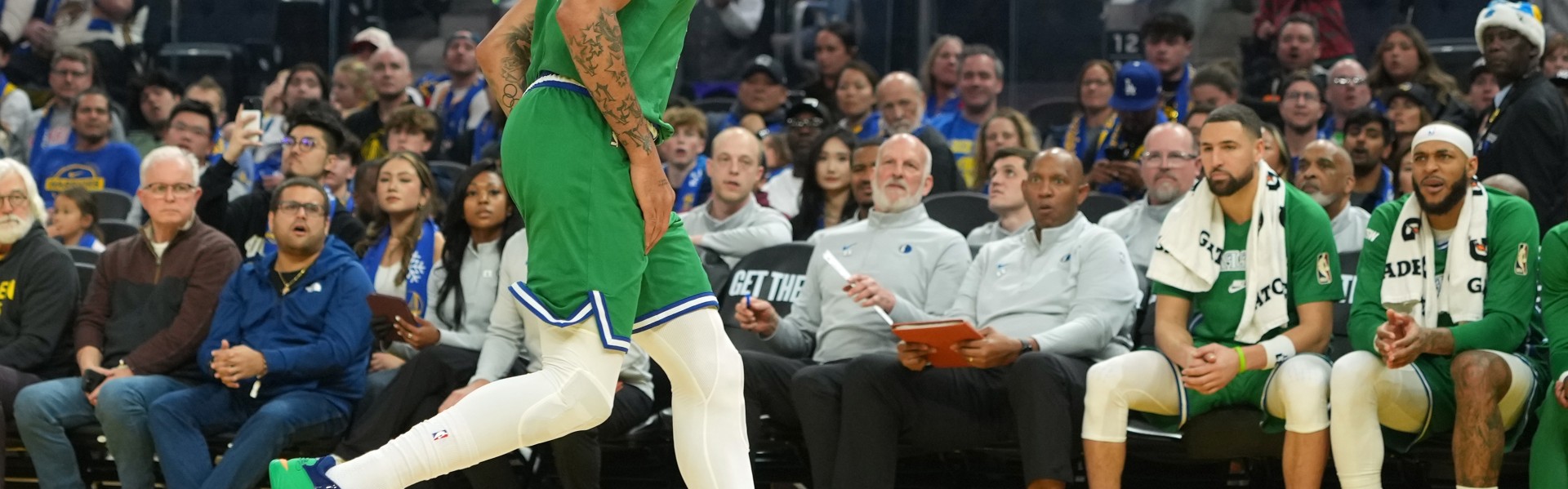 美记：勇士没有积极追求过浓眉 内部许多人担忧他的健康与出勤