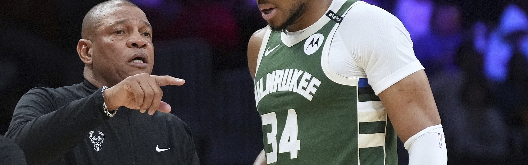 开云体育-雄鹿过去4场分别输29、23、27、18分 四场合计输97分创队史纪录