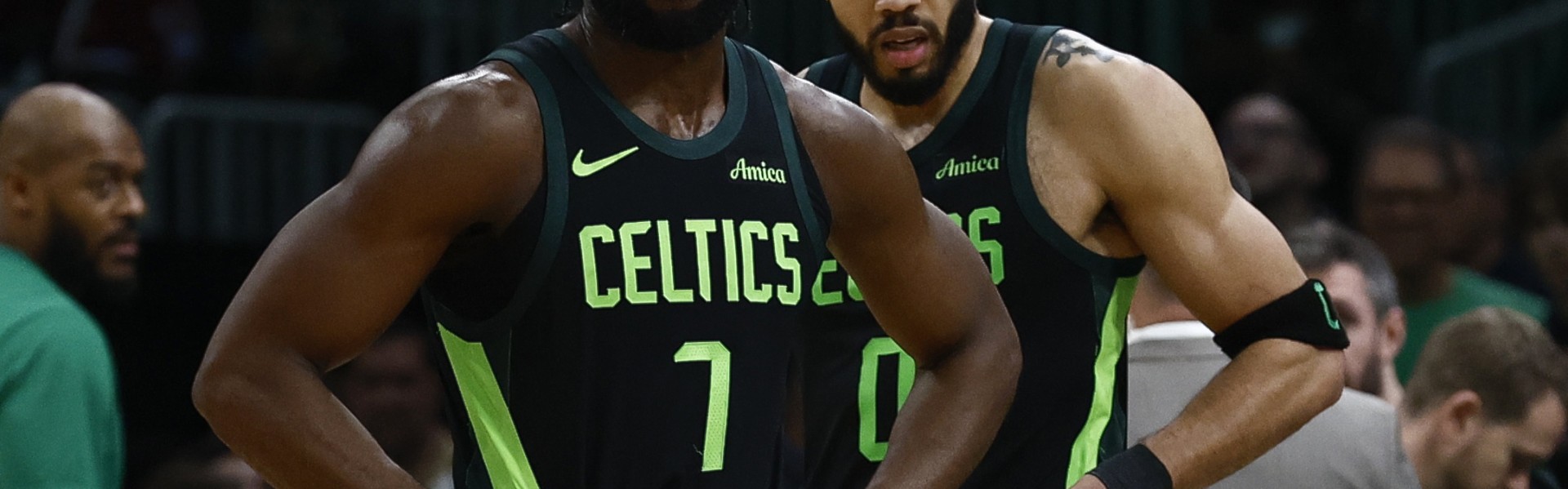 kaiyun-JR：绿军一直是杰伦·布朗的球队 而媒体渲染塔图姆的领导地位